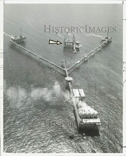 1966 press photo - a, derrick
