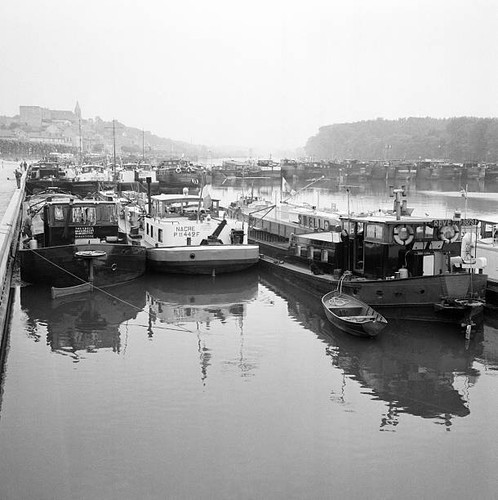 View barge dam - a,