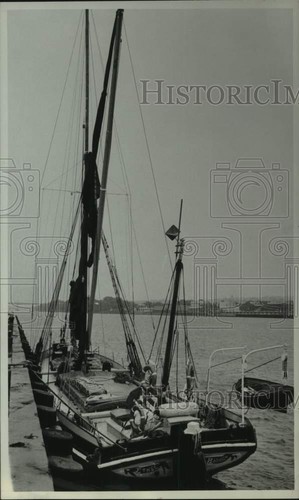 1977 press photo - press, sailboat